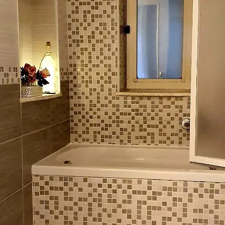 La Maison Di Wanda Oda ve Kahvaltı Napoli