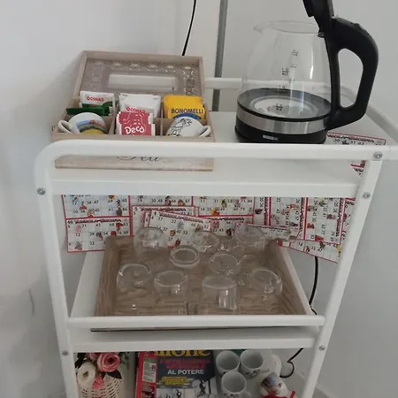 לינה וארוחת בוקר La Maison Di Wanda נאפולי